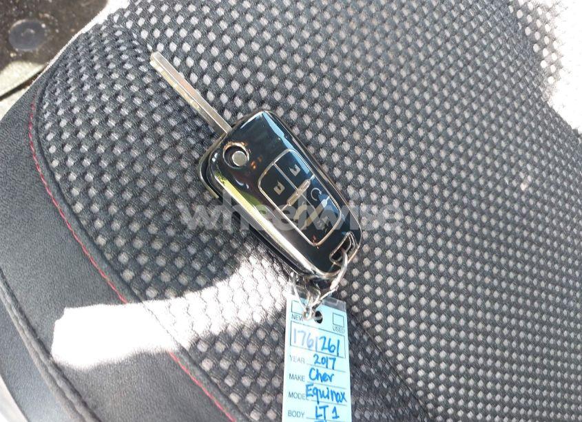 Photo 11 of 2017 Chevrolet Equinox LT (VIN 2GNALCEK9H1590875)