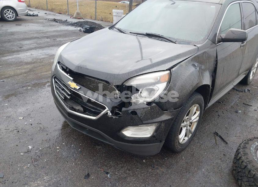 Photo 2 of 2017 Chevrolet Equinox LT (VIN 2GNALCEK9H6161710)