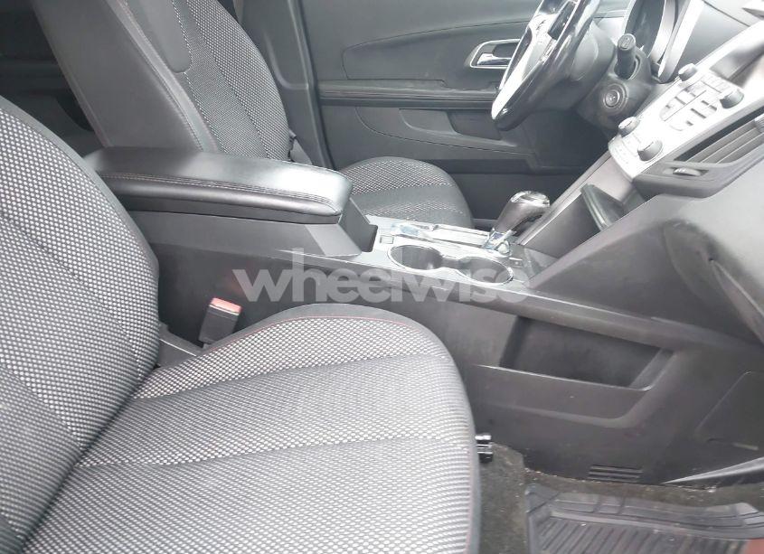 Photo 5 of 2017 Chevrolet Equinox LT (VIN 2GNALCEK9H6161710)