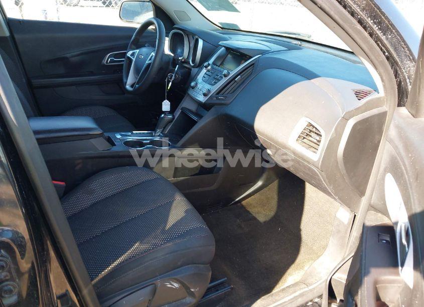 Photo 5 of 2017 Chevrolet Equinox LT (VIN 2GNALCEK9H6202496)