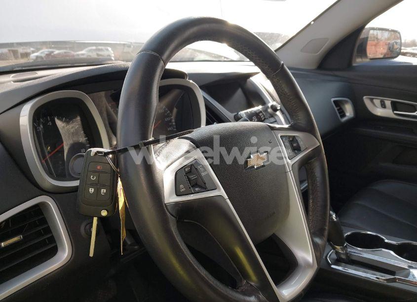 Photo 11 of 2017 Chevrolet Equinox LT (VIN 2GNALCEK9H6260706)