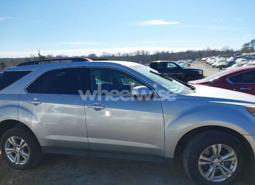 Photo 13 of 2017 Chevrolet Equinox LT (VIN 2GNALCEK9H6294208)