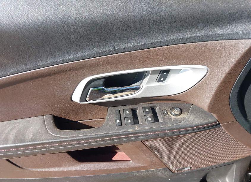 Photo 19 of 2015 Chevrolet Equinox 2LT (VIN 2GNALCEKXF1151701)