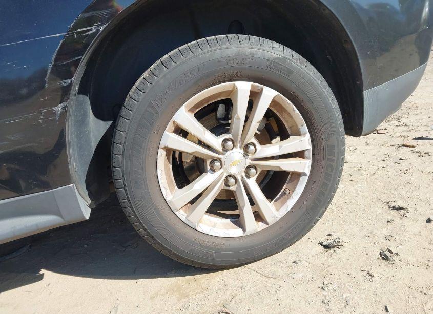 Photo 6 of 2015 Chevrolet Equinox 2LT (VIN 2GNALCEKXF1151701)