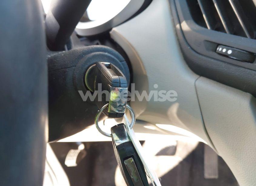 Photo 11 of 2016 Chevrolet Equinox LT (VIN 2GNALCEKXG1135788)