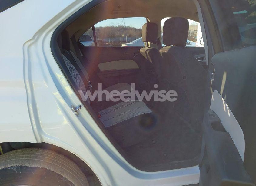 Photo 8 of 2016 Chevrolet Equinox LT (VIN 2GNALCEKXG1135788)