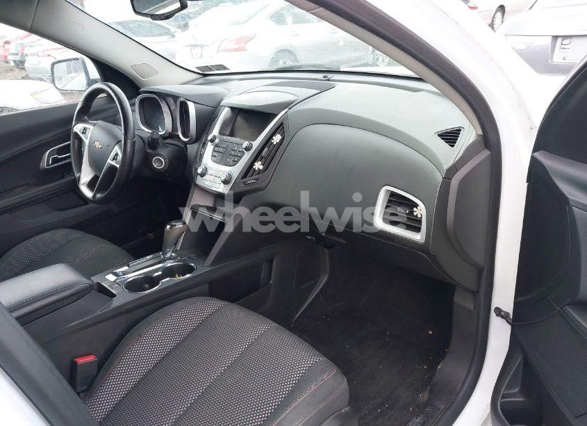 Photo 5 of 2016 Chevrolet Equinox LT (VIN 2GNALCEKXG1142658)