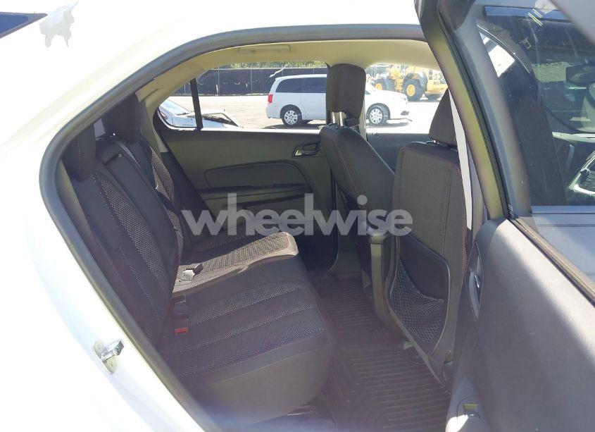 Photo 8 of 2016 Chevrolet Equinox LT (VIN 2GNALCEKXG6115334)