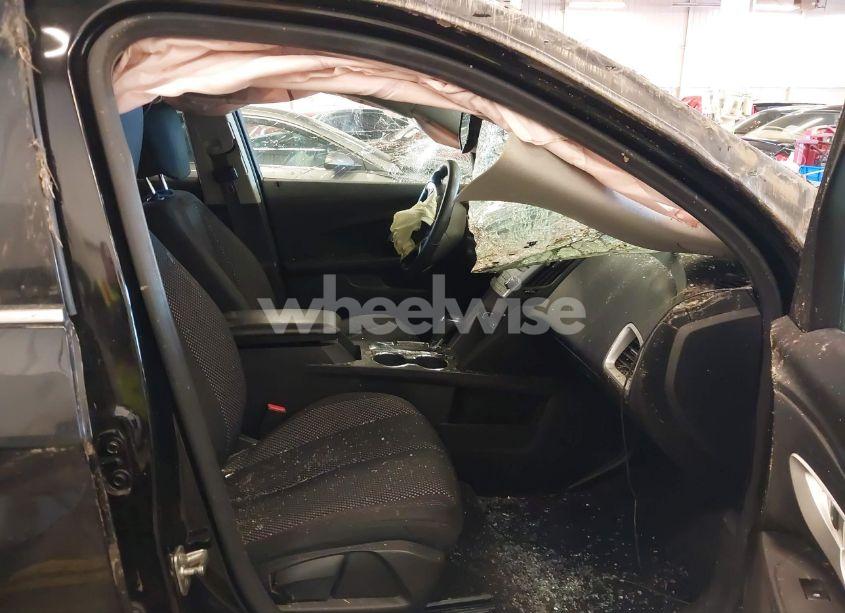 Photo 5 of 2016 Chevrolet Equinox LT (VIN 2GNALCEKXG6310303)