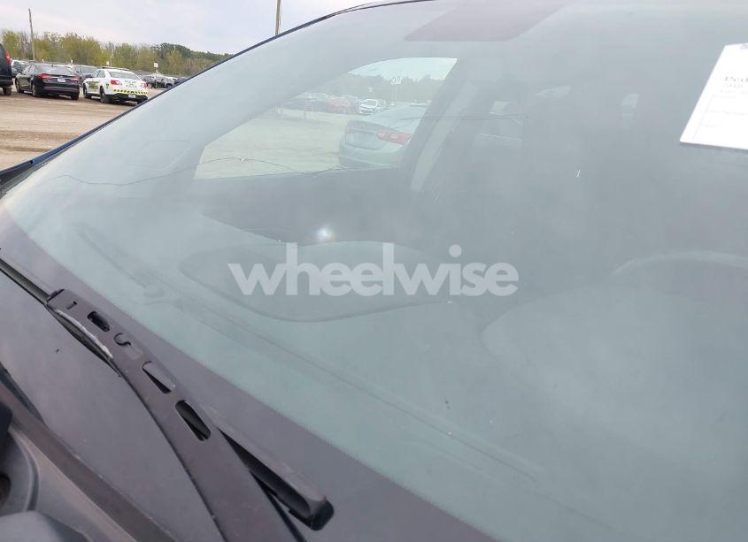 Photo 12 of 2016 Chevrolet Equinox LT (VIN 2GNALCEKXG6345150)