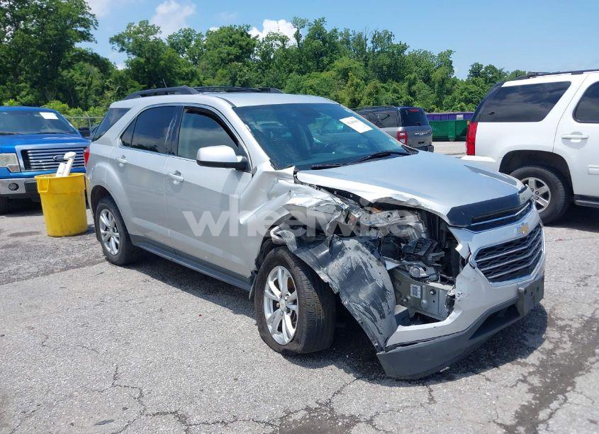 2017 Chevrolet Equinox LT (VIN 2GNALCEKXH1512413) main photo
