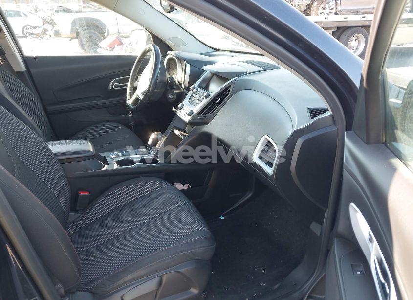 Photo 5 of 2017 Chevrolet Equinox LT (VIN 2GNALCEKXH1543046)