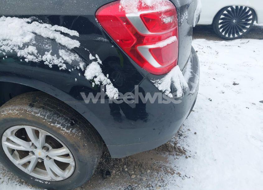 Photo 6 of 2017 Chevrolet Equinox LT (VIN 2GNALCEKXH1551650)