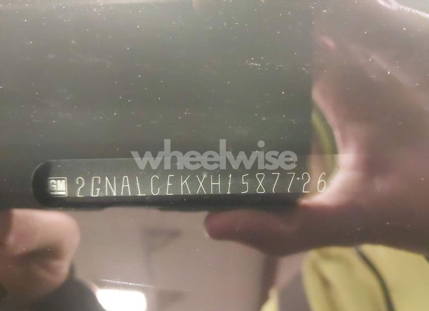 Photo 9 of 2017 Chevrolet Equinox LT (VIN 2GNALCEKXH1587726)