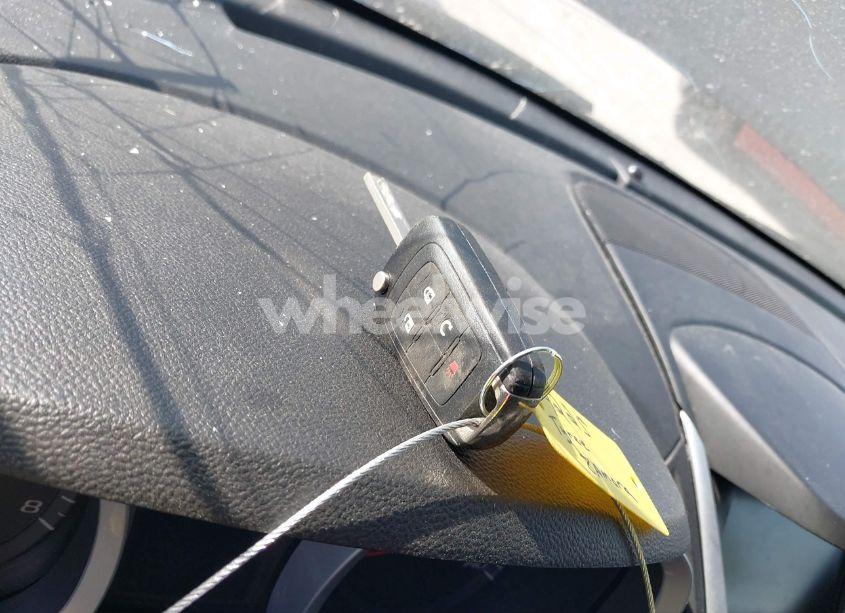 Photo 11 of 2017 Chevrolet Equinox LT (VIN 2GNALCEKXH1605822)