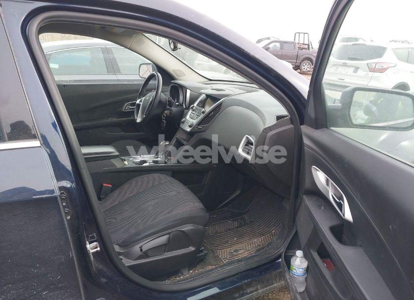 Photo 5 of 2017 Chevrolet Equinox LT (VIN 2GNALCEKXH1616979)