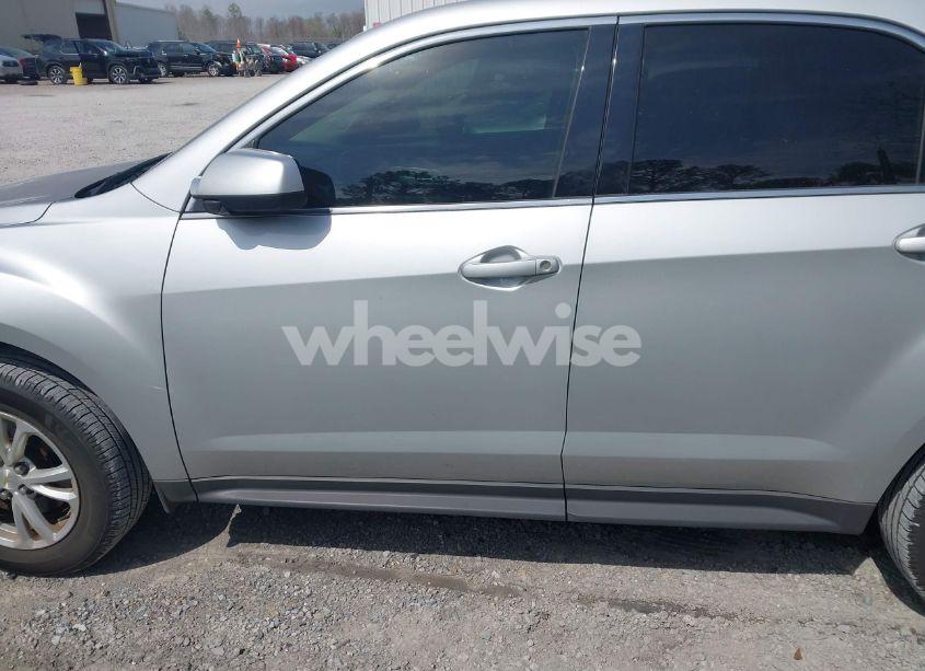 Photo 14 of 2017 Chevrolet Equinox LT (VIN 2GNALCEKXH6238794)