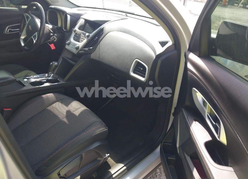 Photo 5 of 2017 Chevrolet Equinox LT (VIN 2GNALCEKXH6238794)