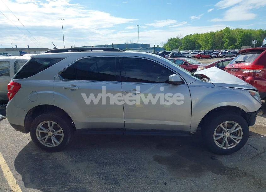 Photo 13 of 2017 Chevrolet Equinox LT (VIN 2GNALCEKXH6277434)