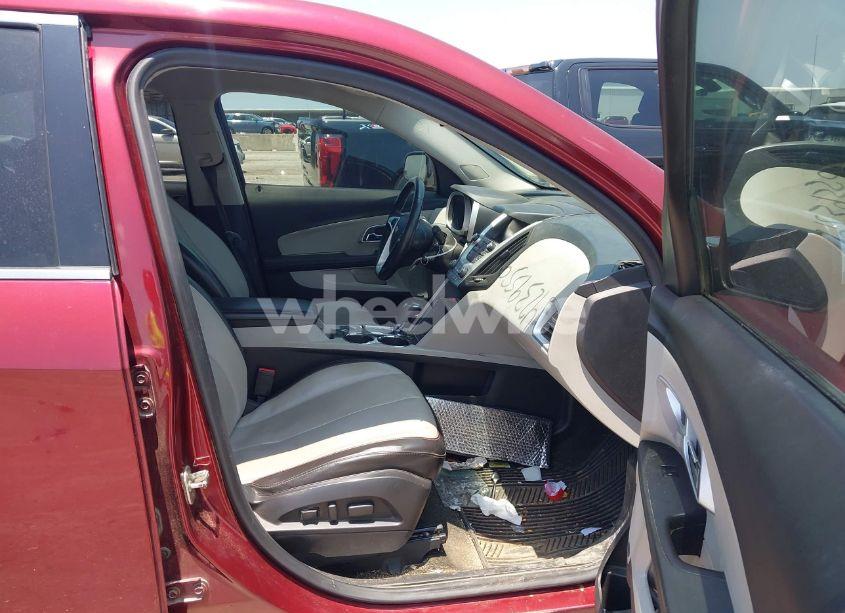 Photo 5 of 2017 Chevrolet Equinox PREMIER (VIN 2GNALDEK0H1534135)