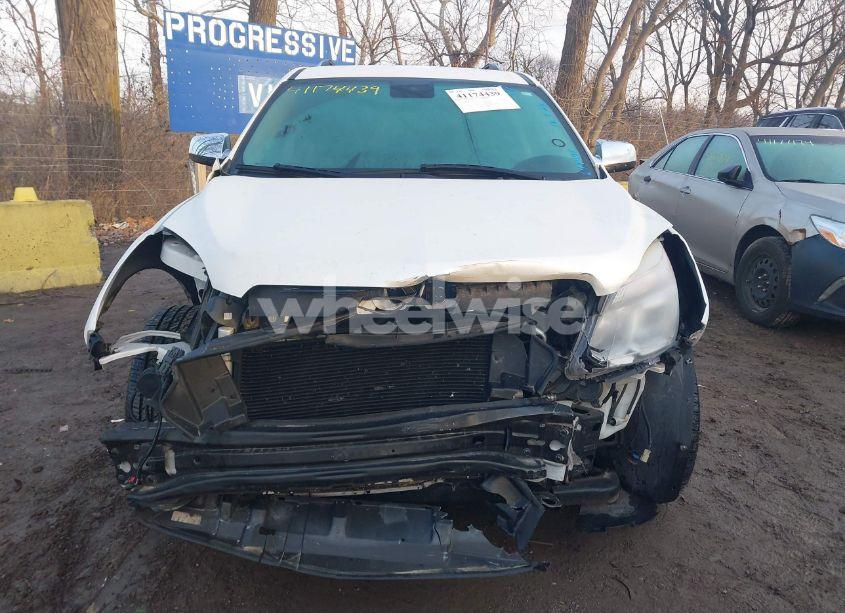 Photo 13 of 2017 Chevrolet Equinox PREMIER (VIN 2GNALDEK1H1592237)