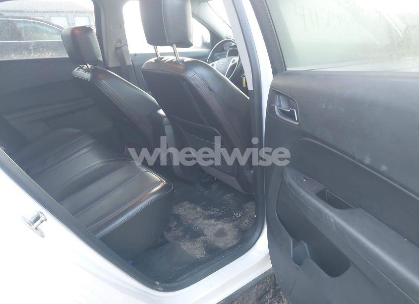 Photo 8 of 2017 Chevrolet Equinox PREMIER (VIN 2GNALDEK1H1592237)