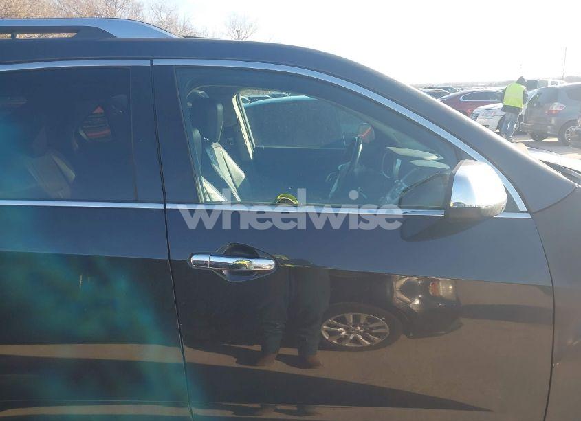 Photo 12 of 2015 Chevrolet Equinox LTZ (VIN 2GNALDEK2F6293680)