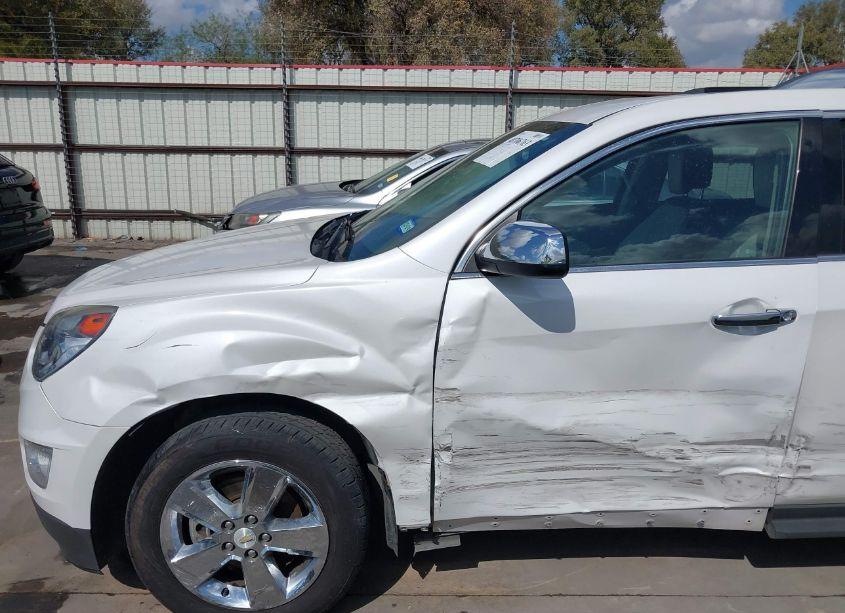 Photo 12 of 2017 Chevrolet Equinox PREMIER (VIN 2GNALDEK3H1537255)