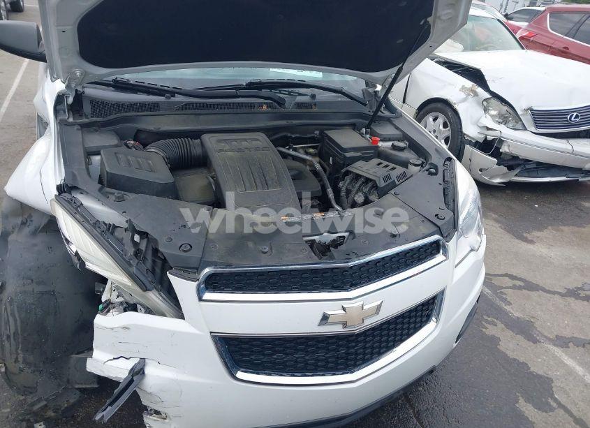 Photo 10 of 2015 Chevrolet Equinox L (VIN 2GNALLEK6F6288833)