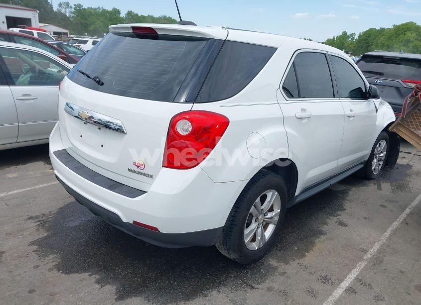 Photo 4 of 2015 Chevrolet Equinox L (VIN 2GNALLEK6F6288833)