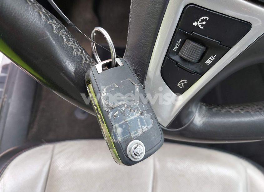 Photo 11 of 2011 Chevrolet Equinox 2LT (VIN 2GNALPEC2B1333838)