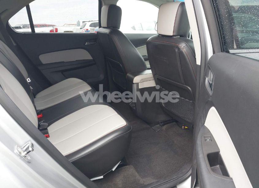 Photo 8 of 2011 Chevrolet Equinox 2LT (VIN 2GNALPEC3B1196358)