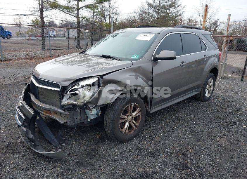 Photo 2 of 2012 Chevrolet Equinox 2LT (VIN 2GNALPEK8C6125569)