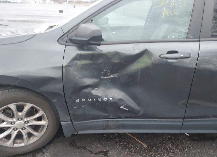 Photo 6 of 2020 Chevrolet Equinox FWD 1FL (VIN 2GNAXFEV0L6158588)