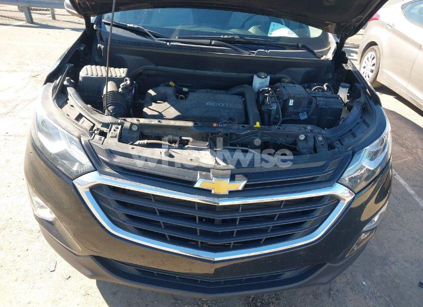 Photo 10 of 2020 Chevrolet Equinox FWD 1FL (VIN 2GNAXFEV0L6230129)