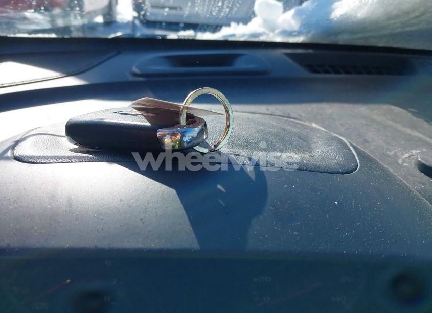 Photo 11 of 2020 Chevrolet Equinox FWD 1FL (VIN 2GNAXFEV1L6141055)