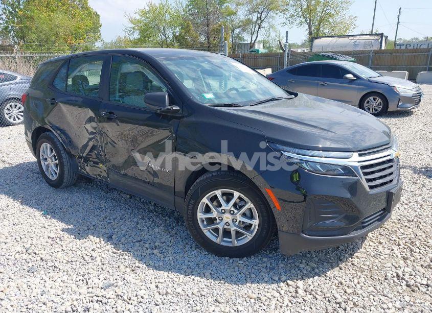 2022 Chevrolet Equinox FWD 1FL (VIN 2GNAXFEVXN6118585) main photo