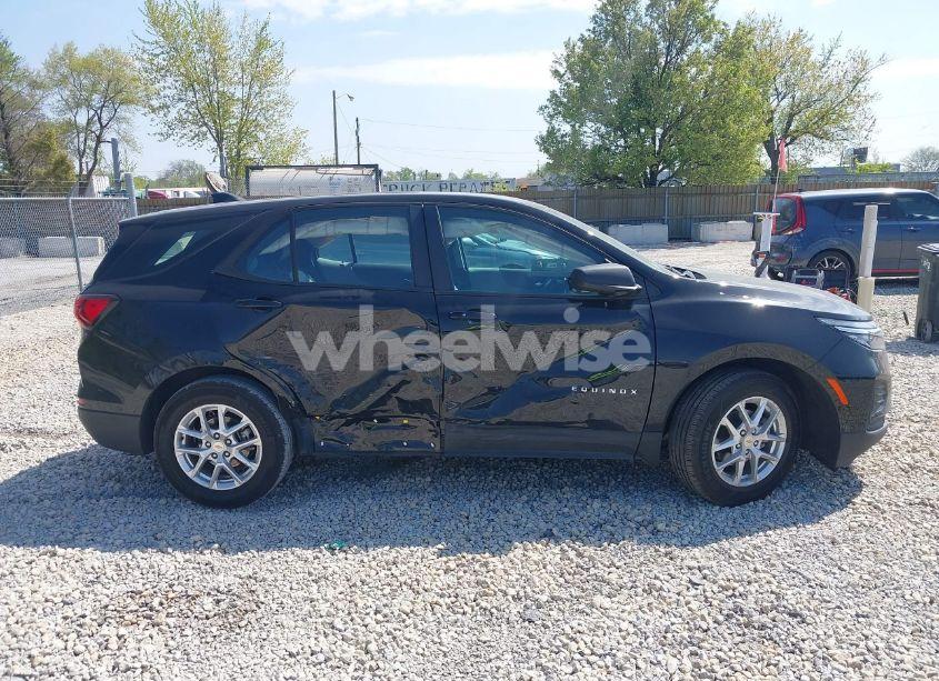 Photo 13 of 2022 Chevrolet Equinox FWD 1FL (VIN 2GNAXFEVXN6118585)