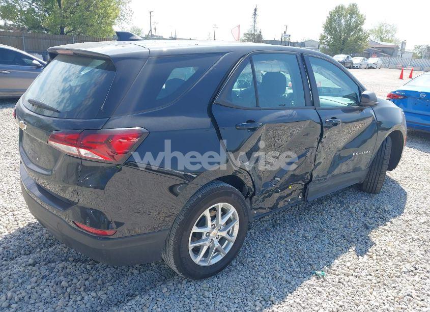 Photo 4 of 2022 Chevrolet Equinox FWD 1FL (VIN 2GNAXFEVXN6118585)