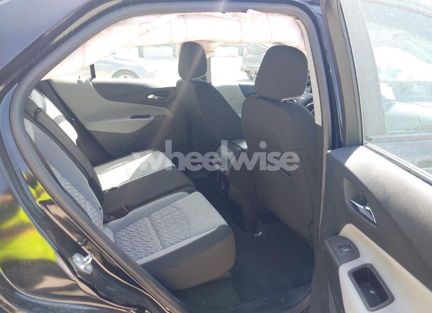 Photo 8 of 2022 Chevrolet Equinox FWD 1FL (VIN 2GNAXFEVXN6118585)