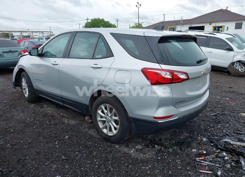 Photo 3 of 2018 Chevrolet Equinox LS (VIN 2GNAXHEV0J6274592)