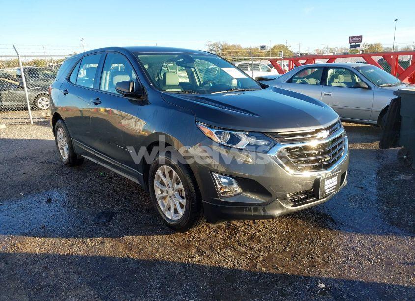 2018 Chevrolet Equinox LS (VIN 2GNAXHEV0J6293773) main photo