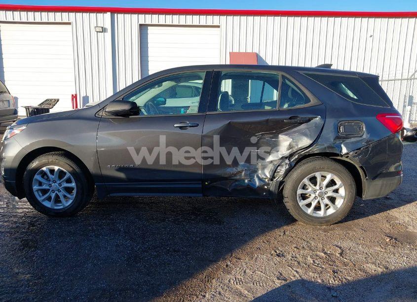 Photo 14 of 2018 Chevrolet Equinox LS (VIN 2GNAXHEV0J6293773)