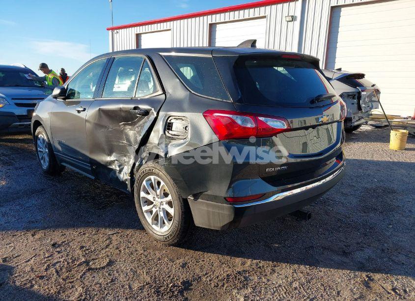 Photo 3 of 2018 Chevrolet Equinox LS (VIN 2GNAXHEV0J6293773)