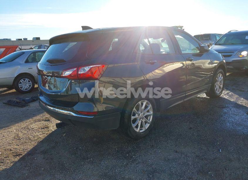 Photo 4 of 2018 Chevrolet Equinox LS (VIN 2GNAXHEV0J6293773)