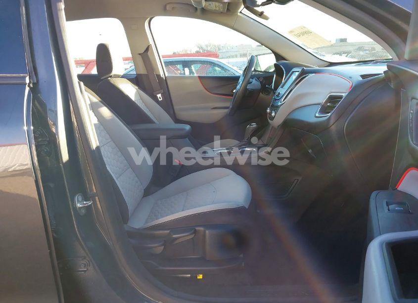 Photo 5 of 2018 Chevrolet Equinox LS (VIN 2GNAXHEV0J6293773)