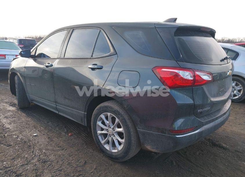 Photo 3 of 2018 Chevrolet Equinox LS (VIN 2GNAXHEV0J6317747)
