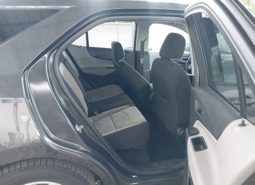 Photo 8 of 2018 Chevrolet Equinox LS (VIN 2GNAXHEV0J6340042)