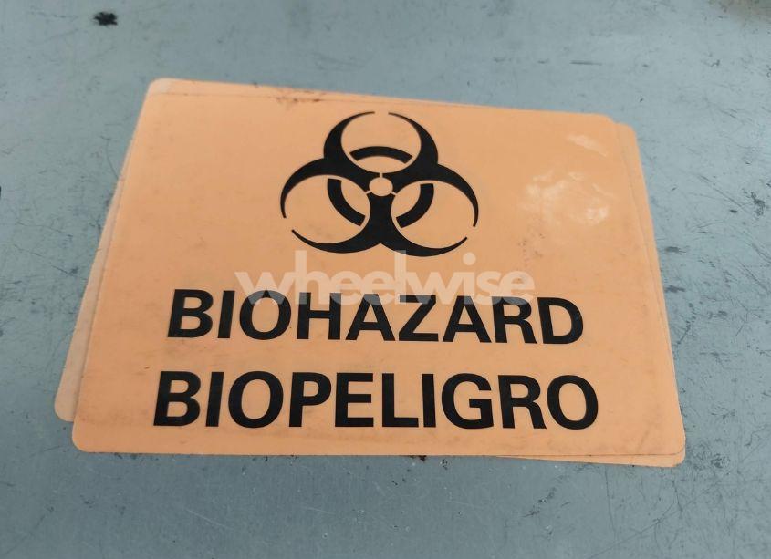 Photo 5 of 2018 Chevrolet Equinox LS (VIN 2GNAXHEV0J6350599)