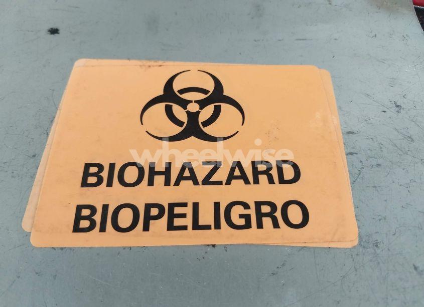 Photo 7 of 2018 Chevrolet Equinox LS (VIN 2GNAXHEV0J6350599)